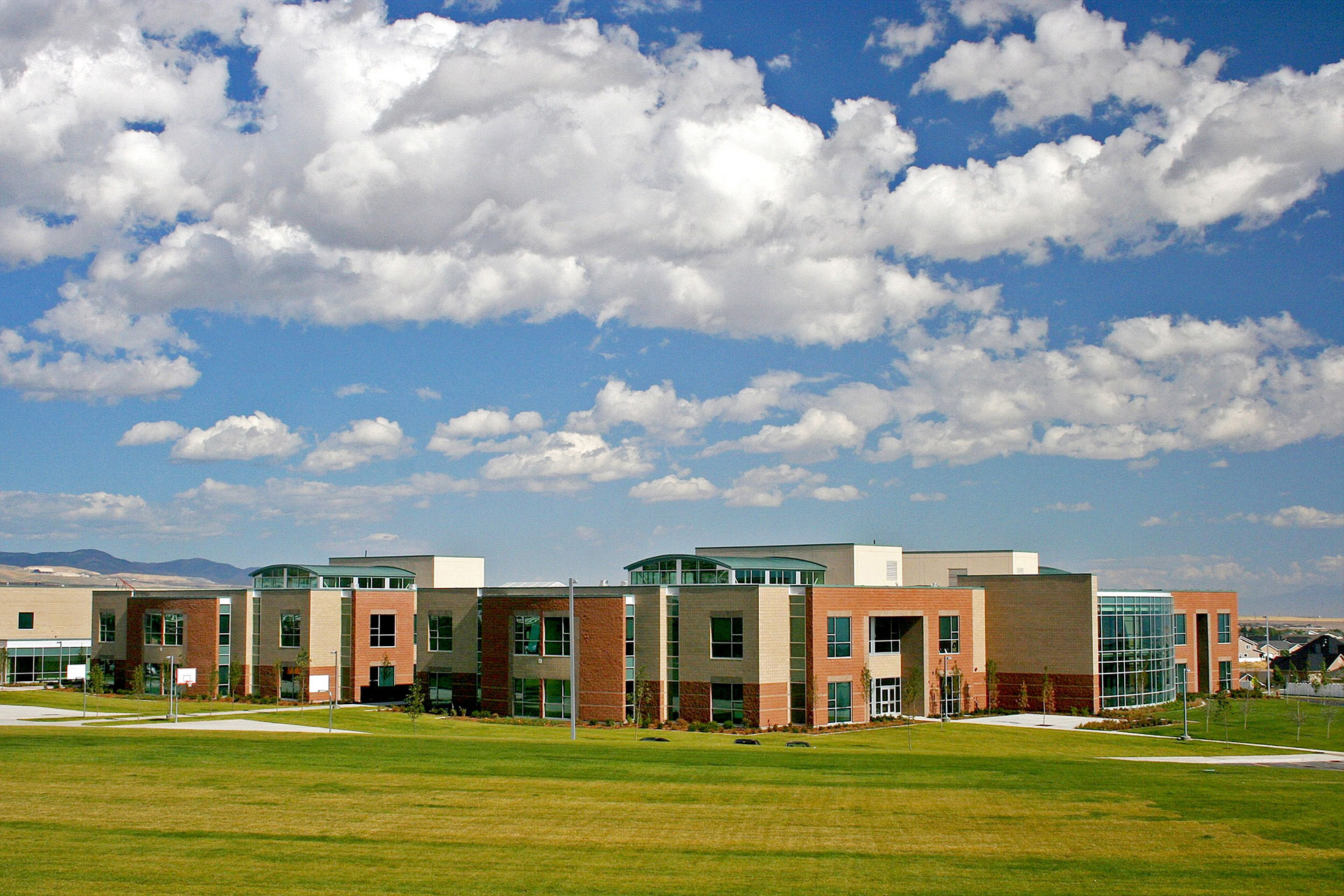 Fort Herriman Middle School - Bud Mahas Construction Inc.