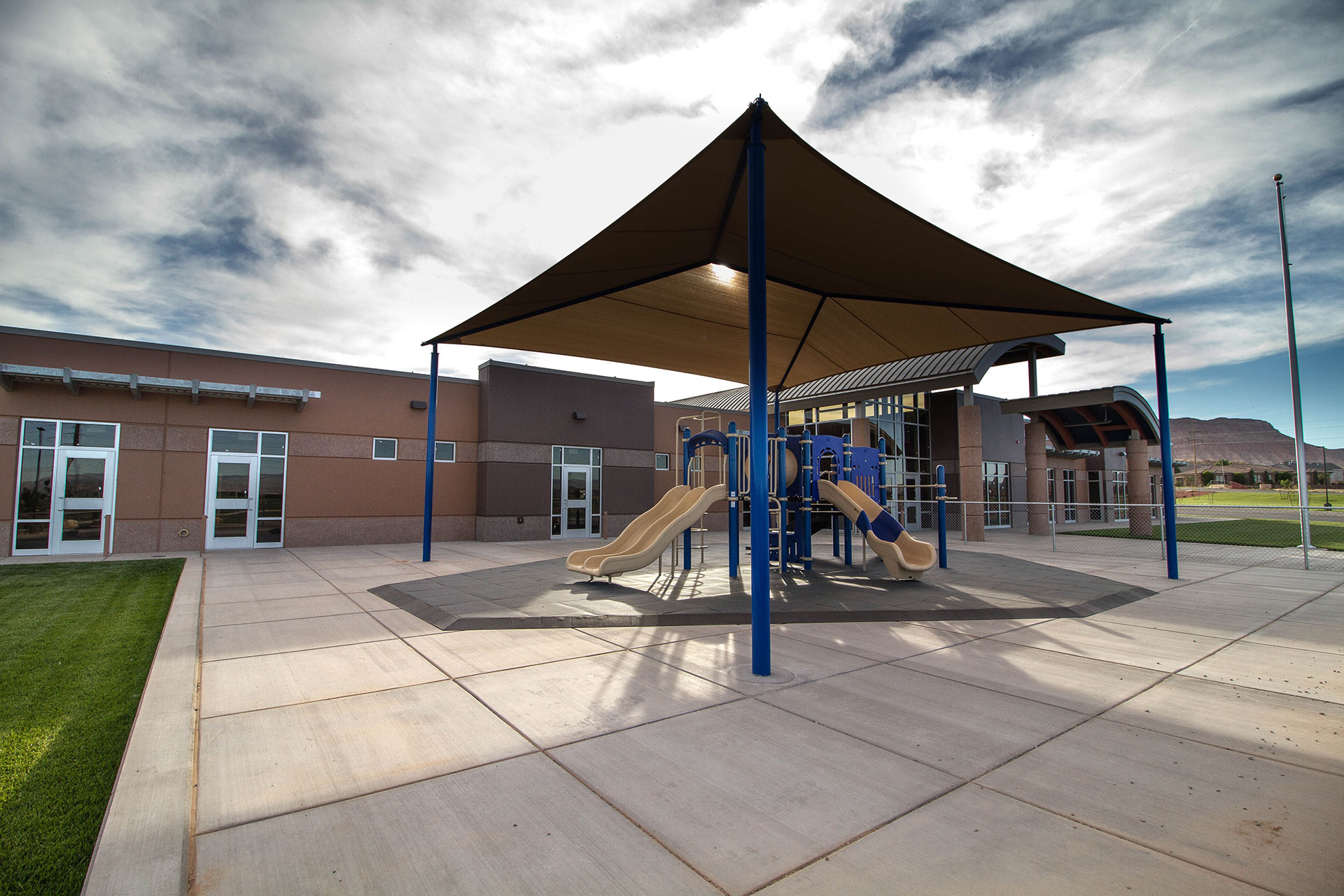 Majestic Fields Elementary School - Bud Mahas Construction Inc.